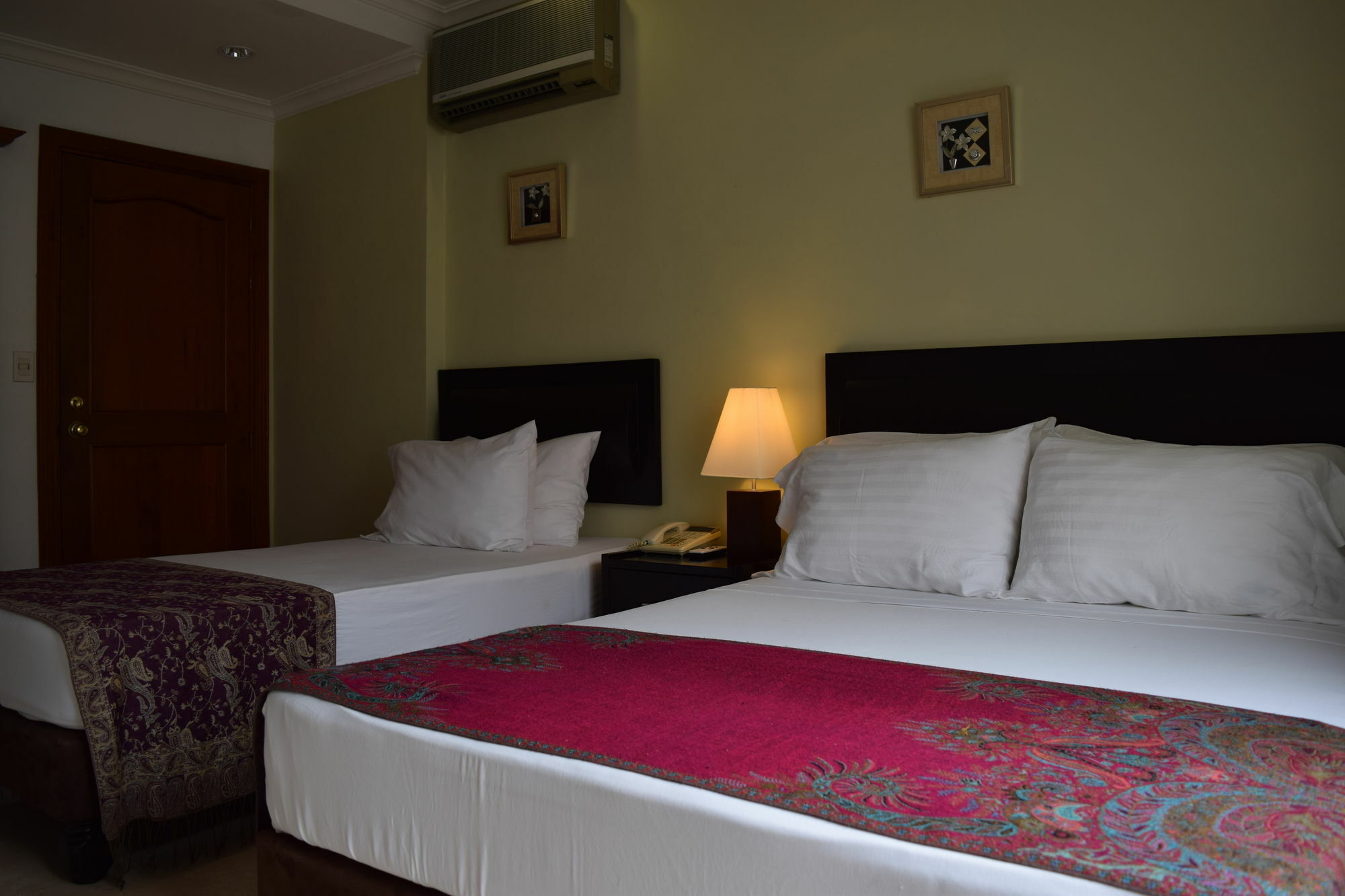 קאלי Casa Bella Suites מראה חיצוני תמונה